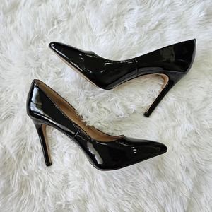 BCBGeneration Women's Heidi Black Pointed Toe Pump Heels. Size 9.5